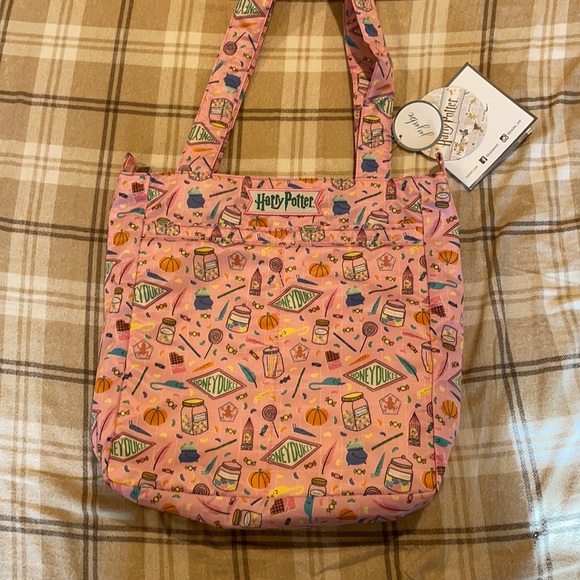 Warner Bros. Handbags - Harry Potter bag with 3 pockets!